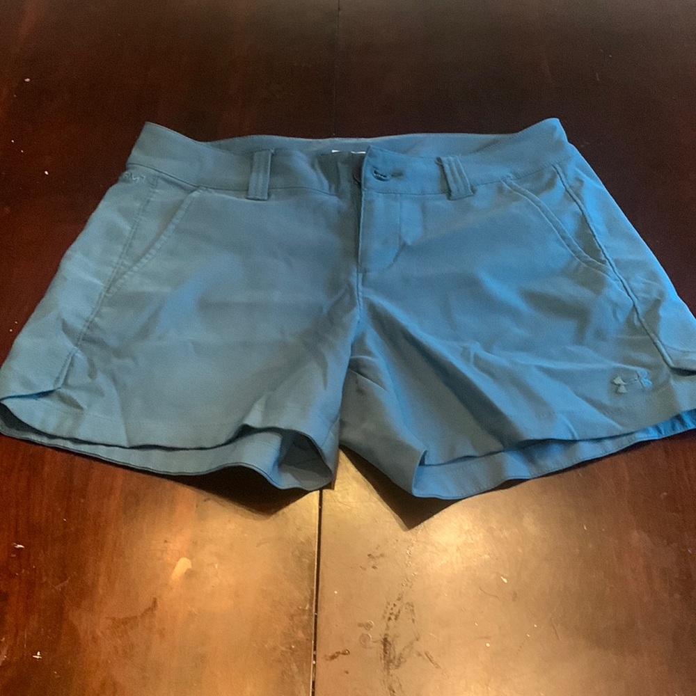 Under Armour Heat Gear Fitted Womens Shorts